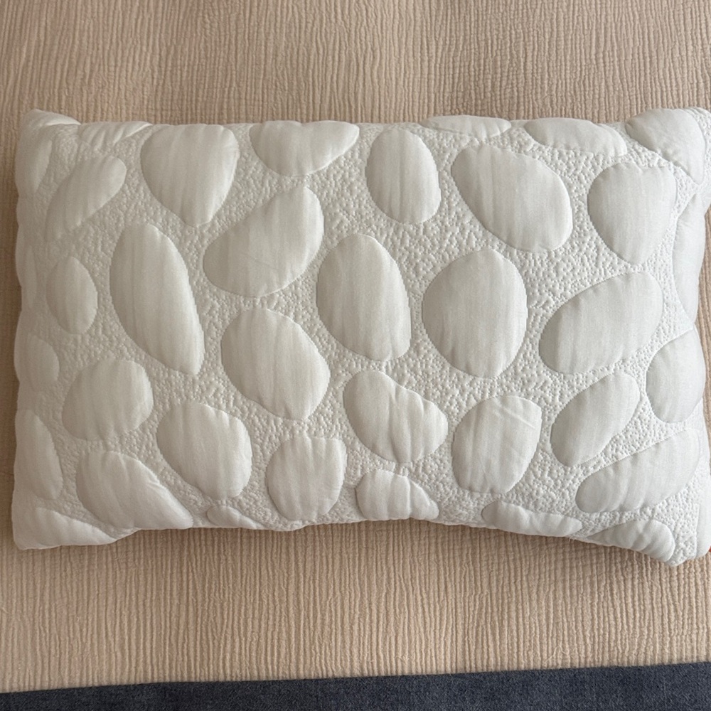 Nook Pebble Pillow - Queen